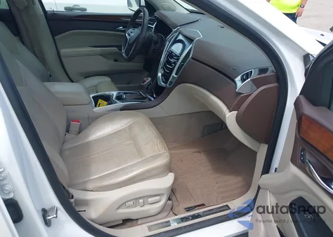 2014 Cadillac Srx Luxury Collection z USA, uszkodzony, nr VIN 3GYFNBE37ES596096